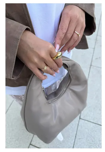 Bolso cuadrado Na-kd por 19.99€